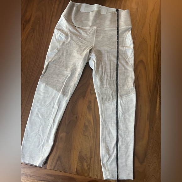 EUC Outdoor Voices TechSweat 7/8 Two-Tone Leggings Cream Tan Yoga Pants Size M - Picture 6 of 9